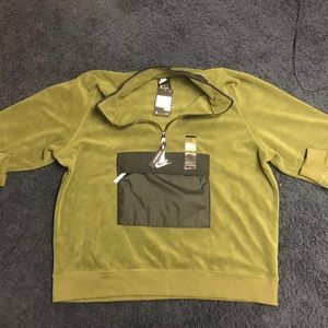 Nike Half-Zip Pullover NWT